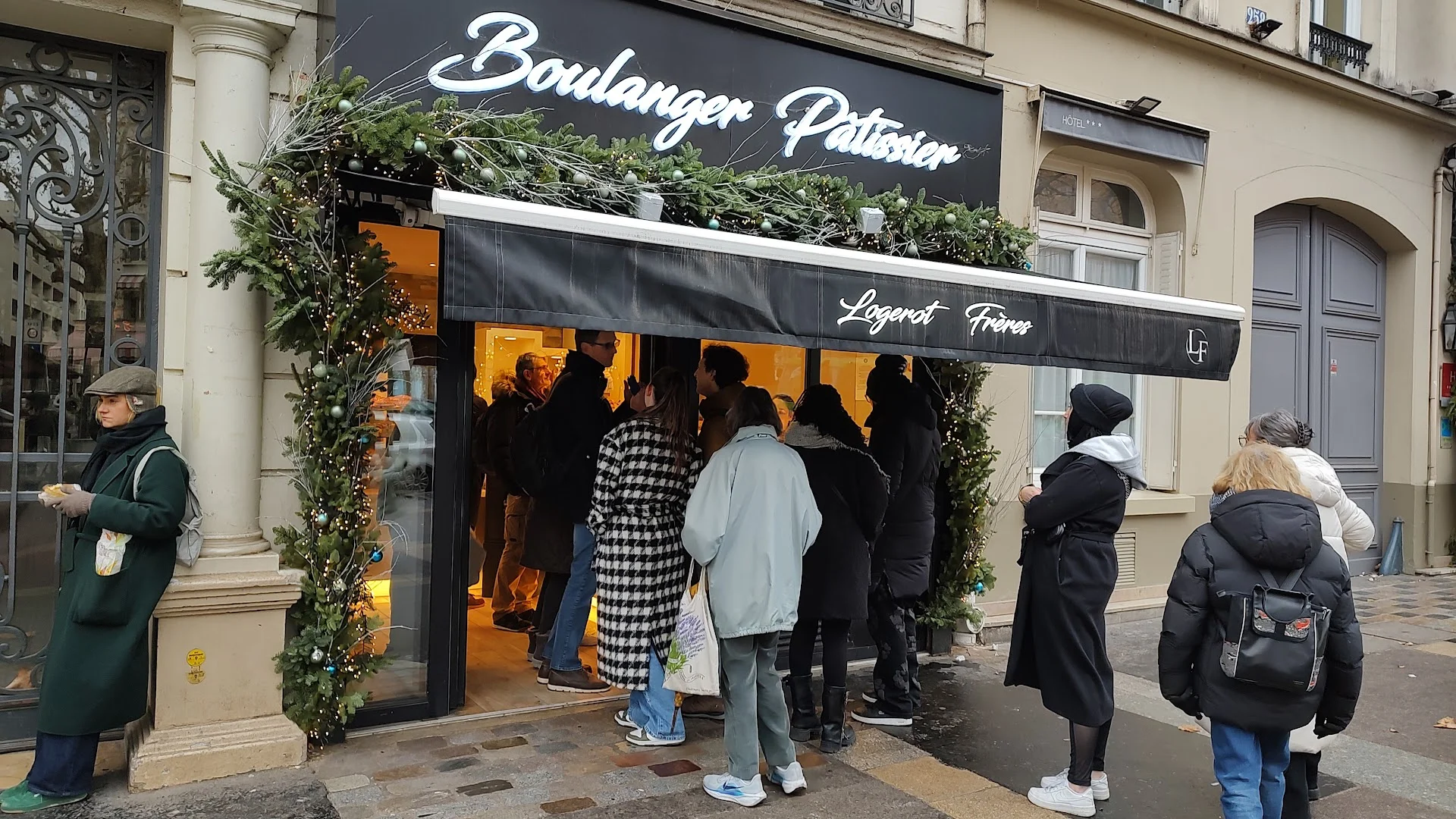 Intérieur de la boulangerie LOGEROT Frères